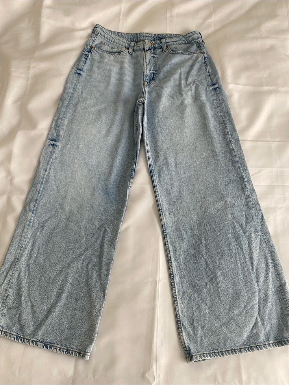 H&M High Waisted Light Blue Wide Leg Jeans - Picture 3 of 10